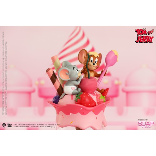 Tom and Jerry - Strawberry Parfait Snow Globe