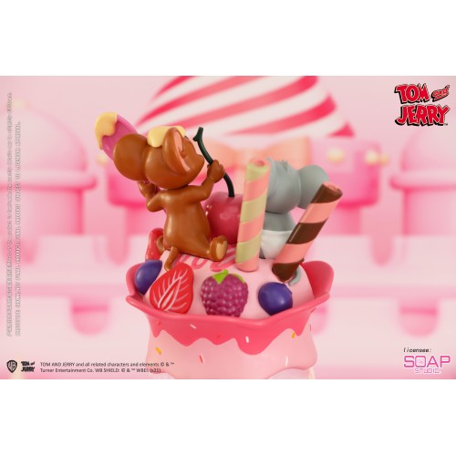 Tom and Jerry - Strawberry Parfait Snow Globe