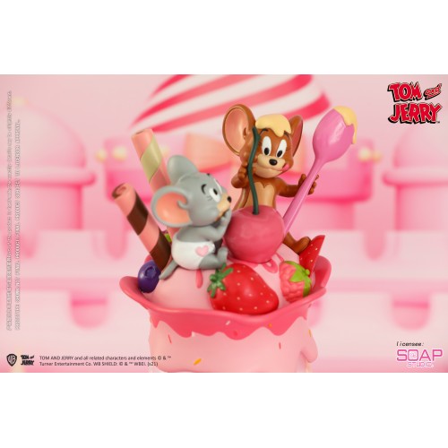 Tom and Jerry - Strawberry Parfait Snow Globe
