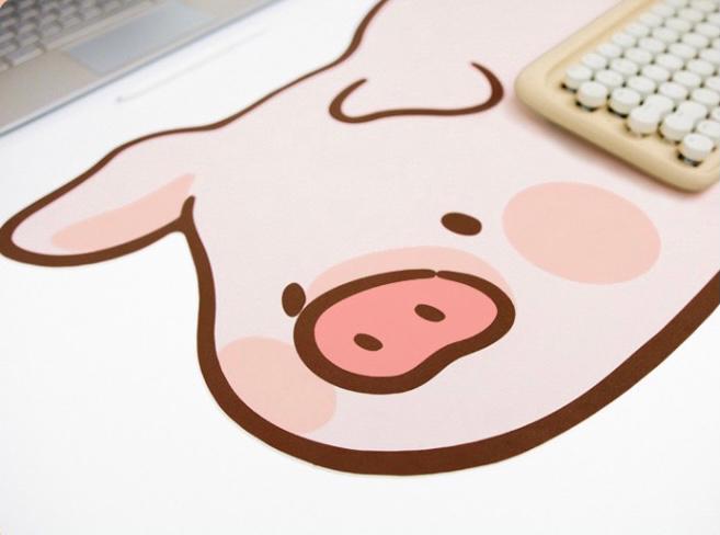 Lulu the Piggy Desk Pad