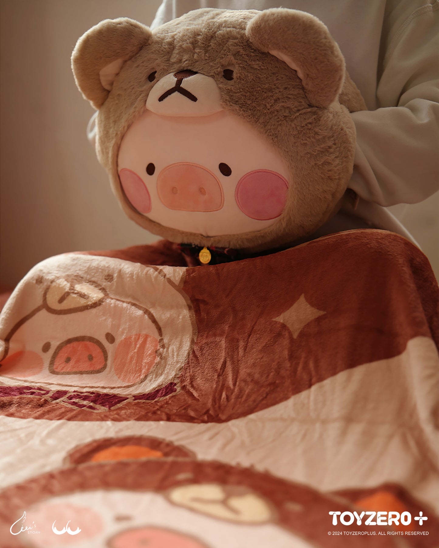LuLu the Piggy - Teddy LuLu Hand Warmer Cushion + Blanket