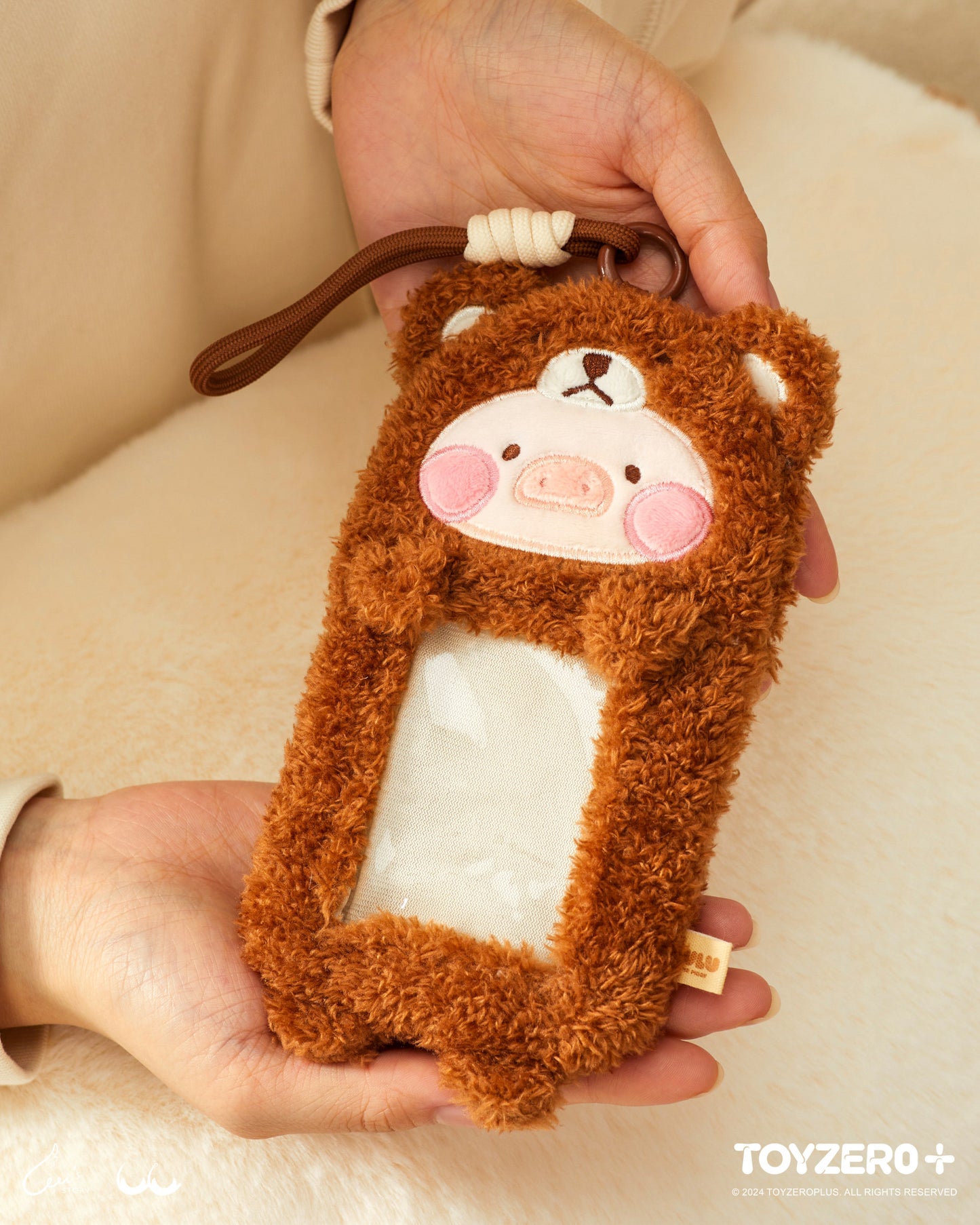 LuLu the Piggy Costume Series - Photocard Holder Keyring (Bear)罐頭豬LuLu 變裝系列 - 毛絨卡套 (豬熊)