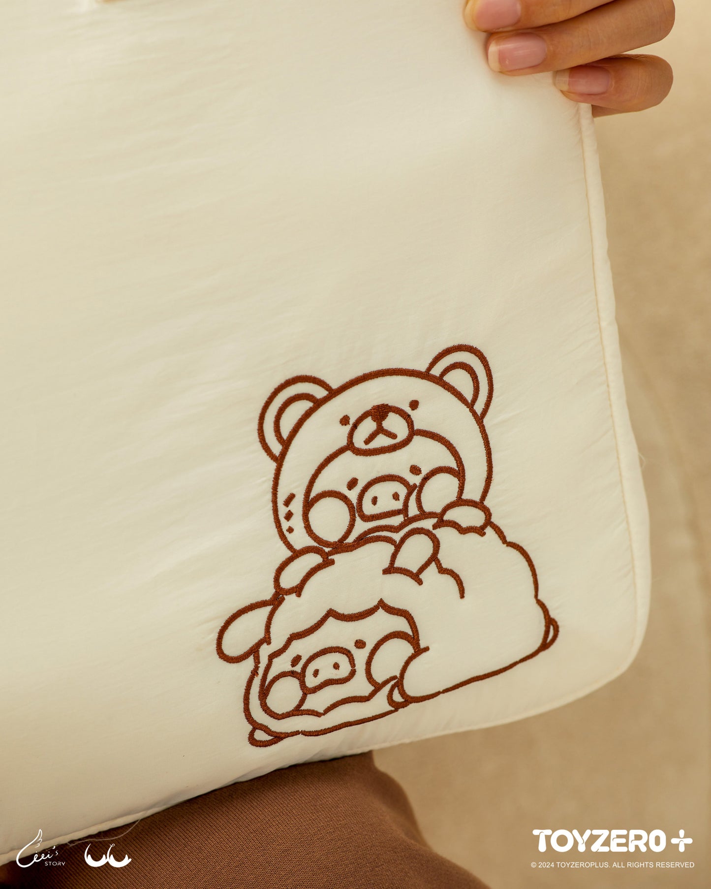 LuLu the Piggy Costume Series -  Bear & Sheep Laptop Case 罐頭豬LuLu 變裝系列 - 電腦保護套 (豬熊 & 豬羊)