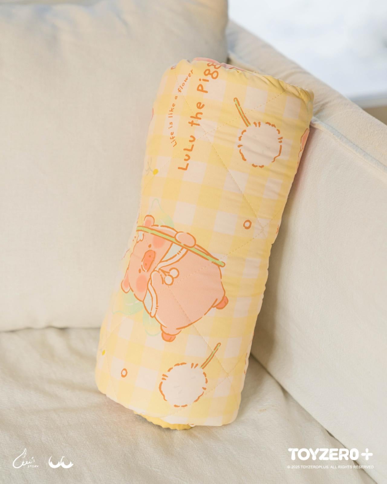 LuLu the Piggy Winter Series - Foldable Blanket