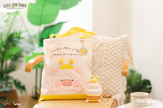 LuLu The Piggy Farmer -  Tote Bag